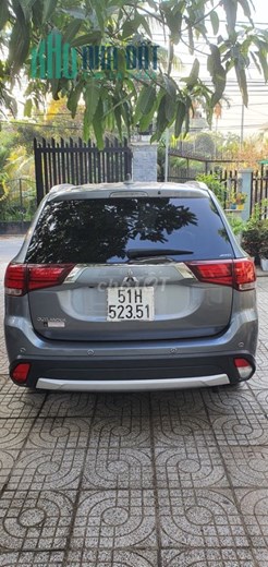 Chinh chủ cần bán xe Mitsubishi Outlander sản xuất 2019.