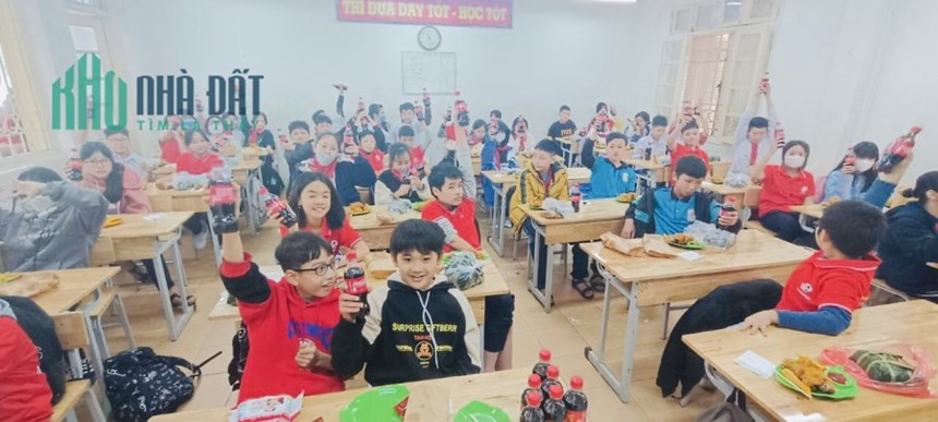 Em có nhu cầu sang nhượng quán gà rán chuỗi thương hiệu Hương Vị Việt. (Chuỗi hơn 600 cửa hàng trên