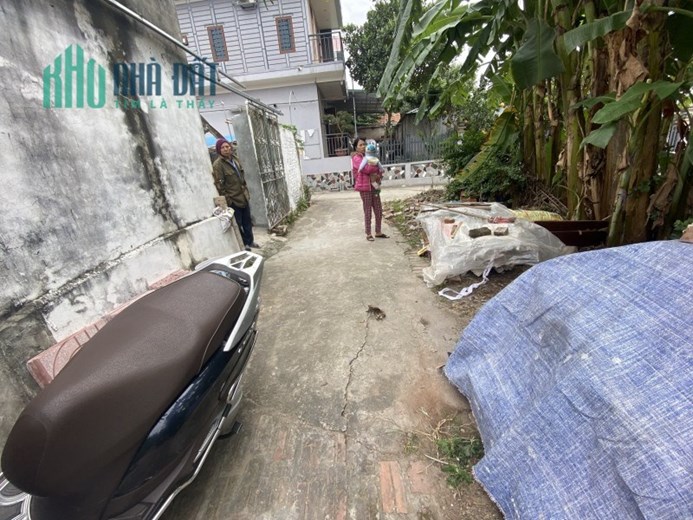 Bán đất Ven Hồ - Địch Trung, Đan Phượng. 187m2 đất; MT8m; giá 4.86 tỷ. Phương