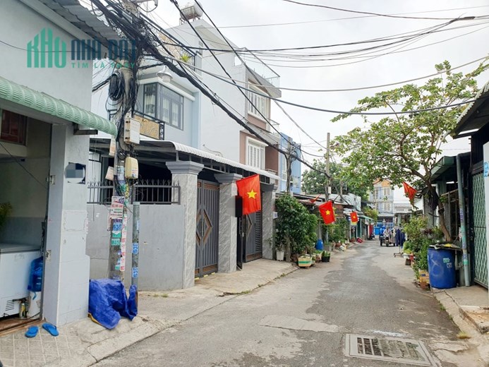 #Q946 
CHÍNH CHỦ BÁN NHÀ MẶT TIỀN ĐƯỜNG 6M - LÔ GÓC VUÔNG QUÁ ĐẸP -ĐANG CHO THUÊ 19TR/THÁNG - TĂNG