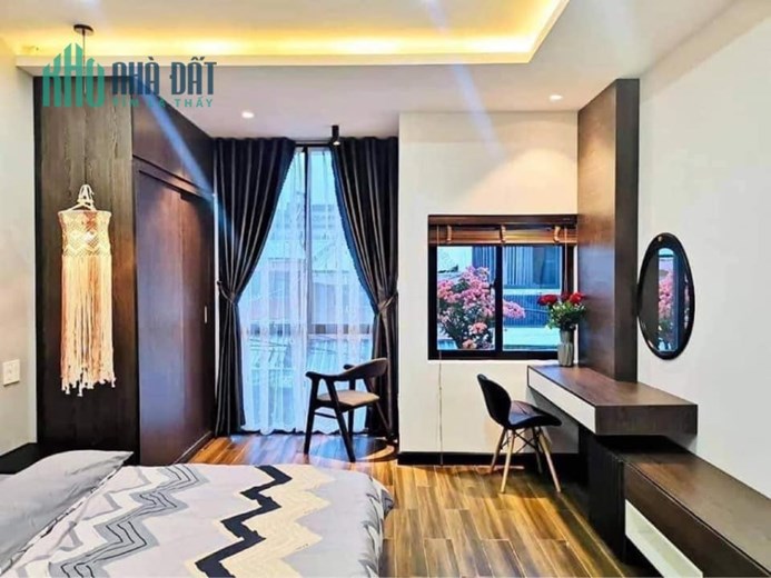 Bán nhà Phân lô vip Hoàng Văn Thái chỉ 4,1 tỷ ô tô tránh, mặt ngõ thông, 35m2 đẹp ở luôn