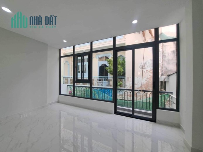 NHÀ MỚI KENG Ở NGAY - 2 MẶT TIỀN - 1 BƯỚC RA HẺM Ô TÔ TRÁNH.
