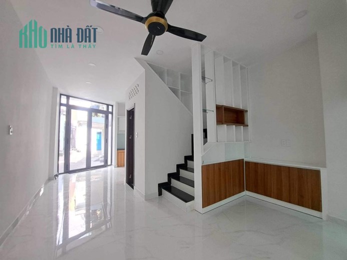NHÀ MỚI KENG Ở NGAY - 2 MẶT TIỀN - 1 BƯỚC RA HẺM Ô TÔ TRÁNH.
