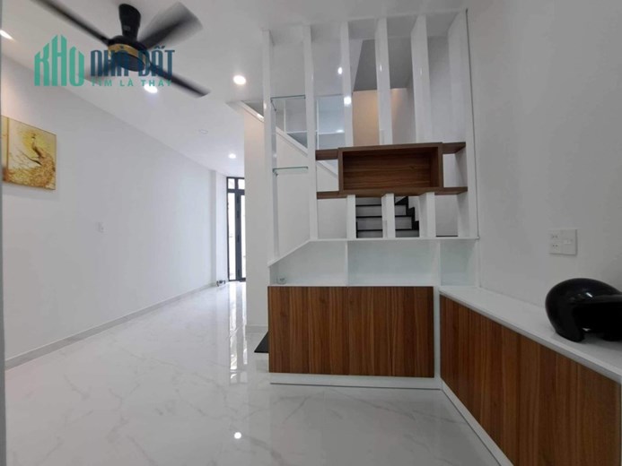 NHÀ MỚI KENG Ở NGAY - 2 MẶT TIỀN - 1 BƯỚC RA HẺM Ô TÔ TRÁNH.
