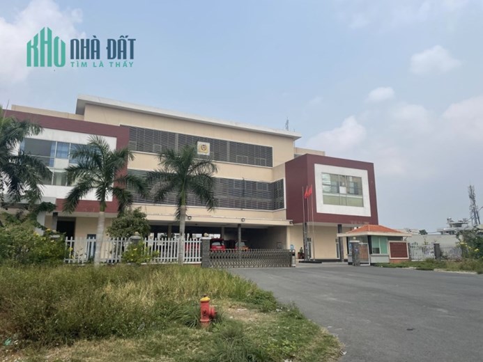 Nhà bán 8m x 15m 3 lầu 1123 quốc lộ 1A Tân Tạo Bình Tân 5,2 tỷ