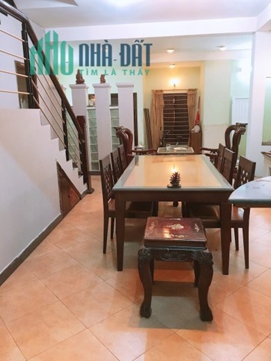KTX nữ Ngay vx Hàng Xanh