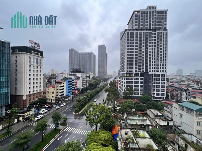 TOÀN VĂN PHÒNG LÔ GÓC LIỄU GIAI - 10 TẦNG MT 9M - THANG MÁY - VỈA HÈ - KINH DOANH