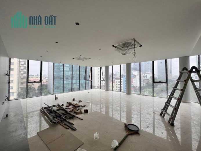 TOÀN VĂN PHÒNG LÔ GÓC LIỄU GIAI - 10 TẦNG MT 9M - THANG MÁY - VỈA HÈ - KINH DOANH