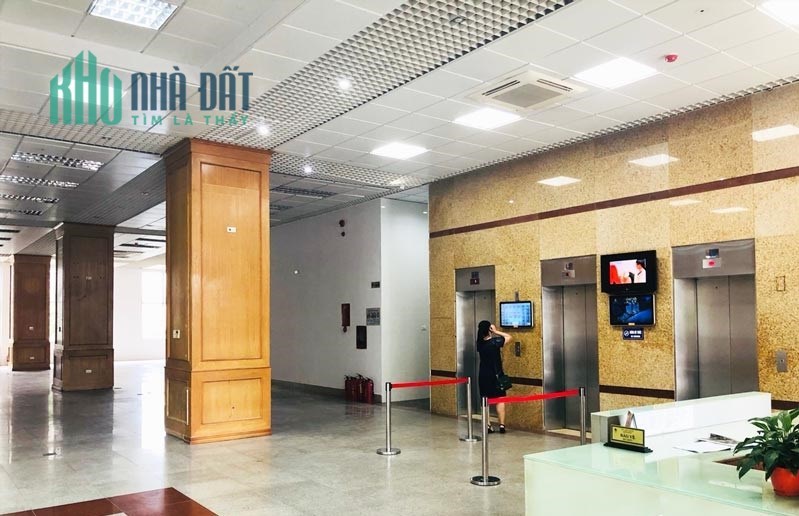 Cho thuê văn phòng chuyên nghiệp 98m2, 121m2 tòa Ladeco Đội Cấn, giá rẻ nhất quận Ba Đình
