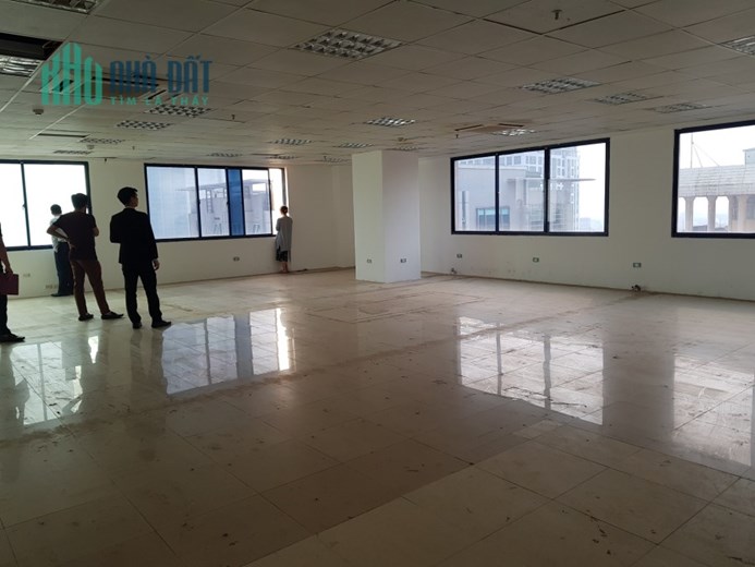 Cho thuê văn phòng chuyên nghiệp 98m2, 121m2 tòa Ladeco Đội Cấn, giá rẻ nhất quận Ba Đình