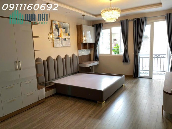 Bán Villa đường Lê thị Riêng, Phường Bến Thành, Quận 1.