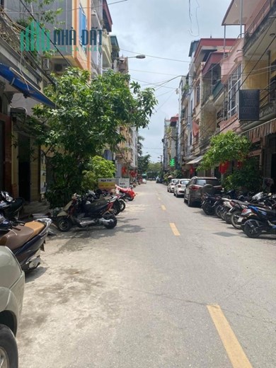 Bán nhà mặt phố Trần Đăng Ninh, Hà Đông, sát quận ủy, 40m2, mt4m, nhỉnh 7 tỷ