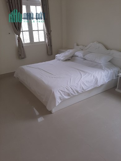 Cần cho thuê Biệt Thự gần Hồ Xuân Hương đường Trạng Trình, Đà Lạt giá 35 triệu/tháng