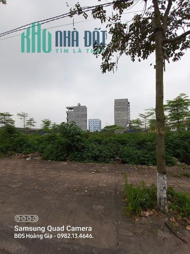 Đất mặt phố trung tâm huyện ủy Thanh Trì, diện tích 30m2, giá 5.1 tỷ