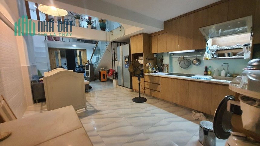 Nhà mới Thoại Ngọc Hầu. Phú Trung. Tân Phú. 61m2. 3 tầng BTCT. Nhỉnh 4 Tỷ.