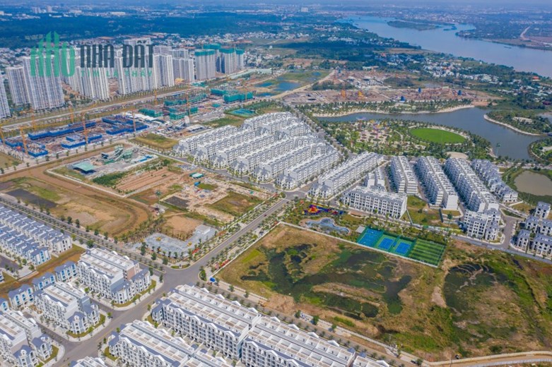Ngộp ngân hàng bán gấp căn Manhattan 1 trệt 4,5 lầu chính chủ
