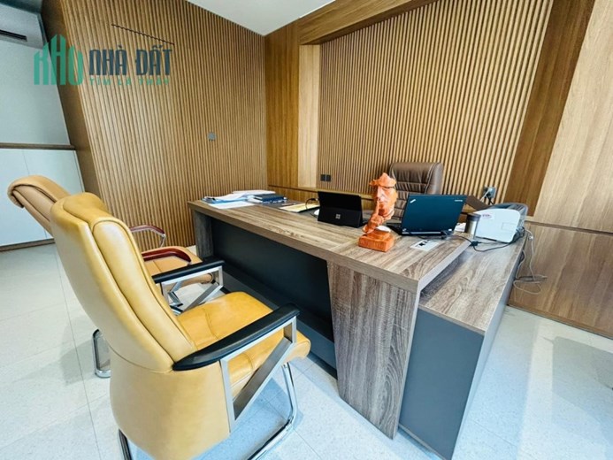 CẦN BÁN GẤP NHÀ ĐẸP QUẬN 7 - 3 TẦNG LÝ PHỤC MAN- HXH THÔNG TRẢI NHỰA  - GIÁ HƠN 9 TỶ XÍU