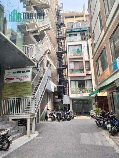 Bán building 10 tầng mặt phố Nguyễn Xiển, Thanh Xuân, Lô góc 3 mặt thoáng, 350m2, 145 tỷ