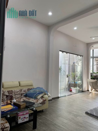 Bán Nhà HXH Bàu Cát, P10 Tân Bình, 100m2, 2 tầng, Giá 7,2 tỷ