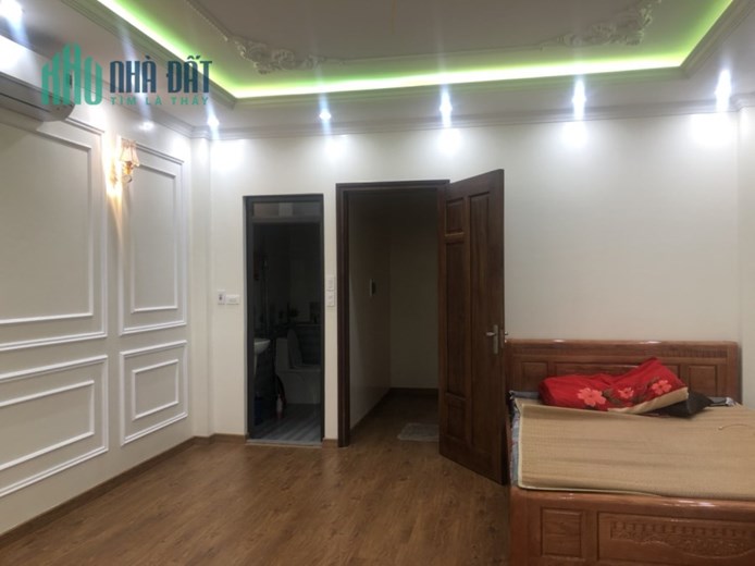 BÁN NHÀ MỸ ĐÌNH, Ô TÔ CÁCH 30M, NGÕ RỘNG, DÂN XÂY, TẶNG HẾT NỘI THẤT. DT 34M X5T. GIÁ 3.5 TỶ.