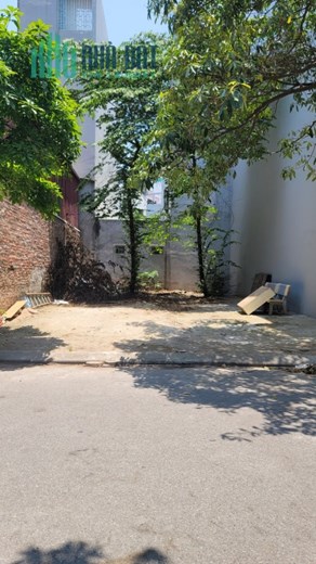Đất phân lô Việt Hưng, 100m, đường 15m, vỉa hè rộng, 11 tỷ 8