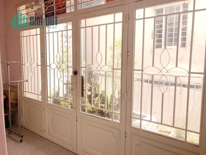 Nhà bán căn góc 2 Tầng hẻm thông Cao Xuân Dục P12Q8 - Giá : 4 tỷ