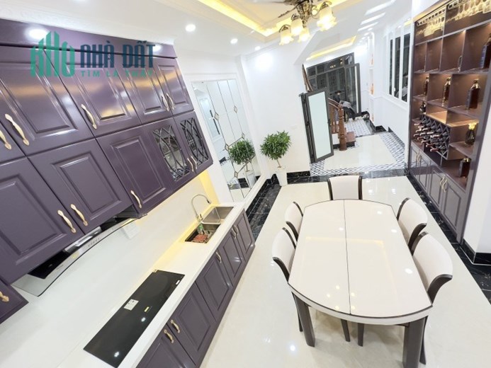 Bán nhà Tây Sơn, Đống Đa, 50m2x4T, nhà mới đẹp lung linh,  full nội thất xịn, 6.3 tỷ