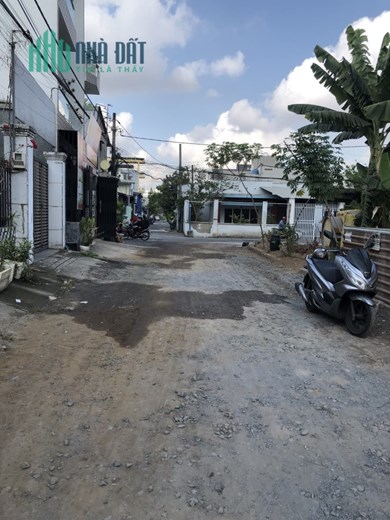 Chính Chủ Ngộp Thở Cần Bán Lô Đất  HXH  Lê Văn Việt Quận 9.
