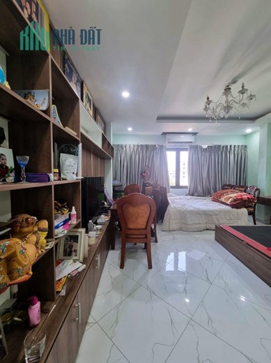 Bán nhà Mặt Phố Phố Vọng, Trung Tâm Quận Hai Bà Trưng, 138m X 7T, Giá 31 tỷ.