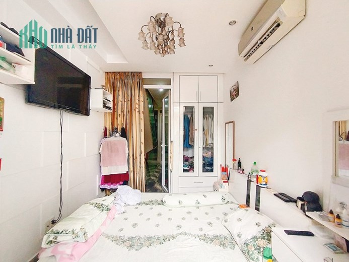 Quá Ngộp, Giảm sâu 900tr, Gần MT Hòa Hưng, 43m2, 4 tầng chỉ 6.3 tỷ