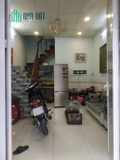 Bán nhà Hẻm xe hơi đường Hoàng Xuân Nhị, Tân Phú, 21m2, 3.5 x 6m, 2 tầng, chỉ 2.7 tỷ TL chính chủ.