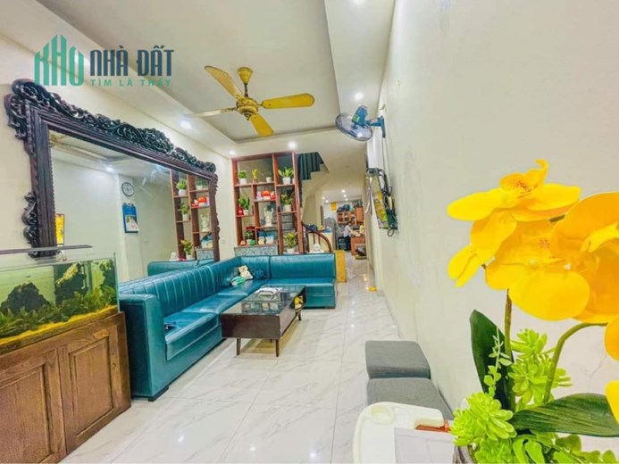 55m 5 Tầng Giá Nhỉnh 6 Tỷ Phố Ngọc Khánh Ba Đình. Ngõ Thông Tứ Tung Kinh Doanh Cho Thuê Dòng Tiền