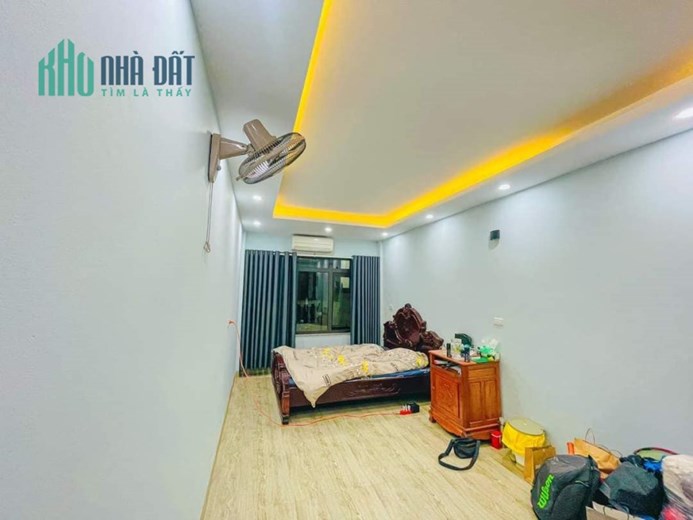 55m 5 Tầng Giá Nhỉnh 6 Tỷ Phố Ngọc Khánh Ba Đình. Ngõ Thông Tứ Tung Kinh Doanh Cho Thuê Dòng Tiền