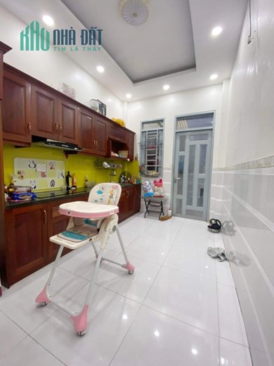 Bán nhà chợ Phan Văn Trị Bình Thạnh. 55m2, 4Tầng, 5PN. Chỉ 5.x tỷ