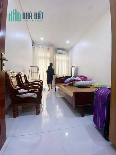 Bán nhà chợ Phan Văn Trị Bình Thạnh. 55m2, 4Tầng, 5PN. Chỉ 5.x tỷ