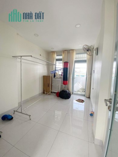Bán nhà chợ Phan Văn Trị Bình Thạnh. 55m2, 4Tầng, 5PN. Chỉ 5.x tỷ