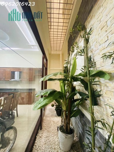 💥Bán Nhà Trần Cung Cầu Giấy, 12tỷ 65m Mt5.6, Lô Góc Dân Xây Kiên Cố Oto Ngõ Thông💥