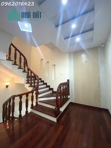 💥Bán Nhà Trần Cung Cầu Giấy, 12tỷ 65m Mt5.6, Lô Góc Dân Xây Kiên Cố Oto Ngõ Thông💥