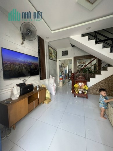 Nhà Bán Thạnh Lộc 44 Quận 12 107M2 Chỉ 4 Tỷ 1..