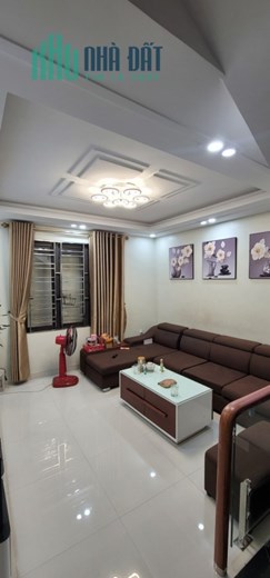 Bán nhà mặt ngõ to Trại Lẻ, ô.tô đỗ cửa, diện tích 46m 4 tầng, GIÁ 2.75 tỉ cực đẹp