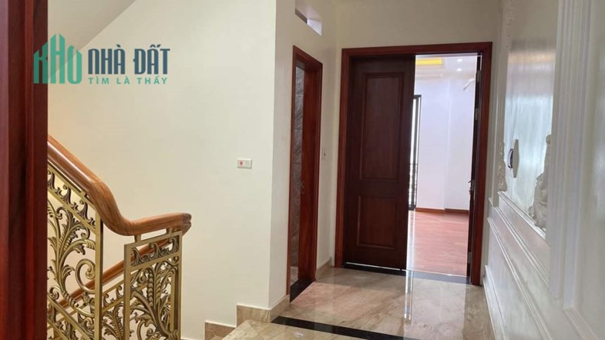 Bán nhà xây mới mặt ngõ to Lạch Tray, diện tích 80m 4 tầng sân cổng, GIÁ 9.99 tỉ ô.tô đỗ cửa