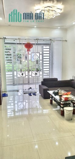 Bán nhà mặt ngõ 41 Khúc Thừa Dụ , diện tích 55m 3 tầng, độc lập, sân cổng, GIÁ 2.8 tỉ