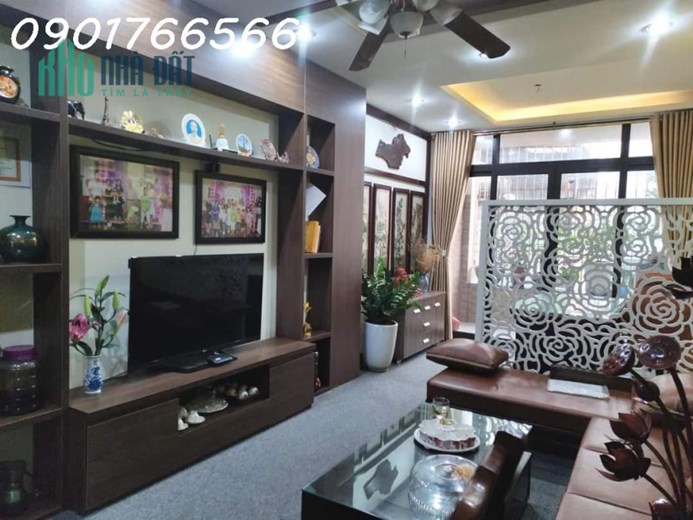 Bán nhà phân lô, Phố Trường Chinh - Quận Đống Đa, 74m X 7 T, GIÁ 13.2 TỶ.
