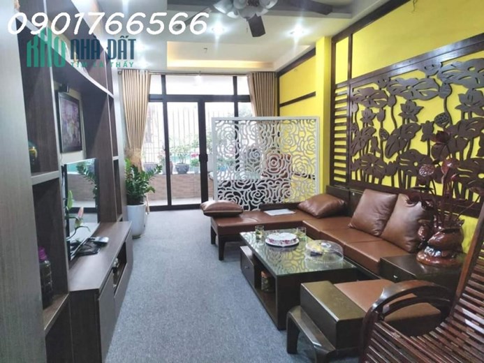 Bán nhà phân lô, Phố Trường Chinh - Quận Đống Đa, 74m X 7 T, GIÁ 13.2 TỶ.