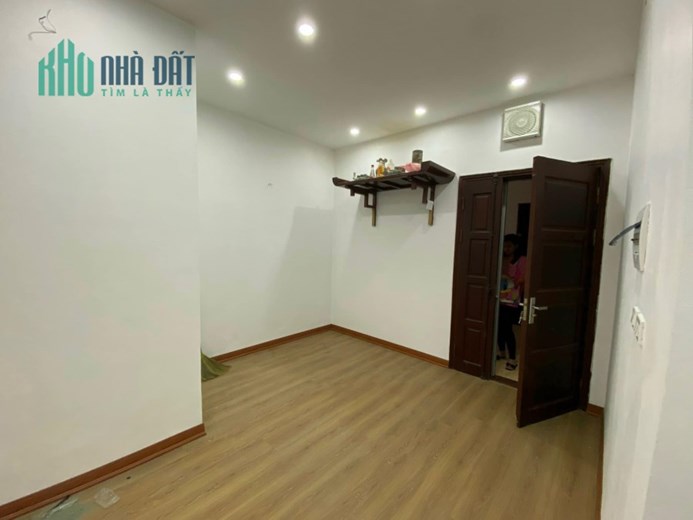 💥 Chỉ 3.2 Tỷ - Chung cư 71 Nguyễn Chí Thanh, Căn góc 2 ban công, 75m2 2PN + 1WC, SĐCC 💥