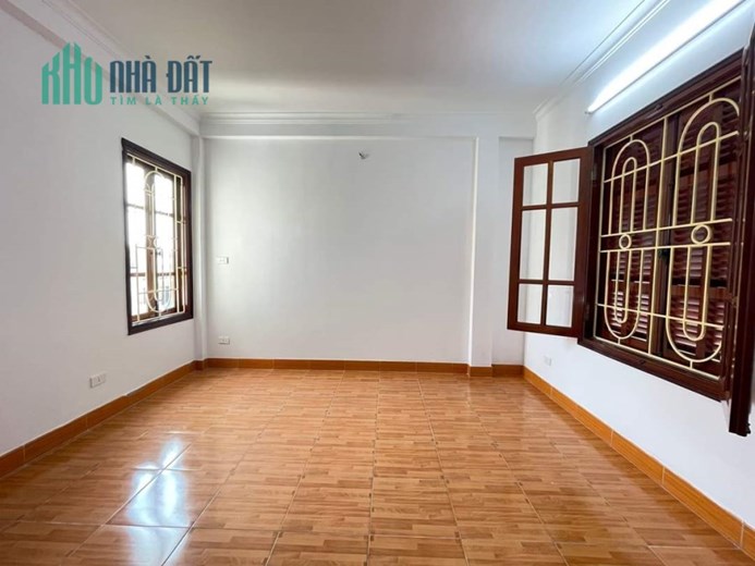 Bán nhà THÁI THỊNH,Ô CHỜ THANG MÁY, 62m² 9 phòng,dòng tiền 40t/ tháng,giá 5 TỶ 99