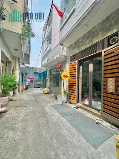 Bán Ngộp Khuông Việt, Phú Trung Tân Phú, 5.9x8.9, 5 Tầng. Nhà Đẹp. Chỉ 5.9 Tỷ