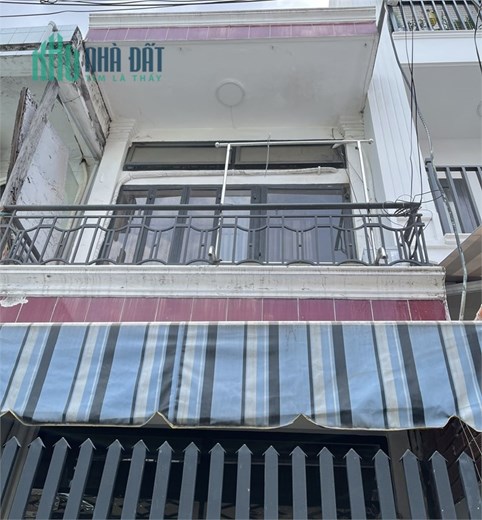 BÌNH THẠNH SÁT QUẬN 1 - 3 TẦNG BTCT - 32m2 CÔNG NHẬN - 15m RA MẶT TIỀN - Giá chỉ 3 tỷ x
