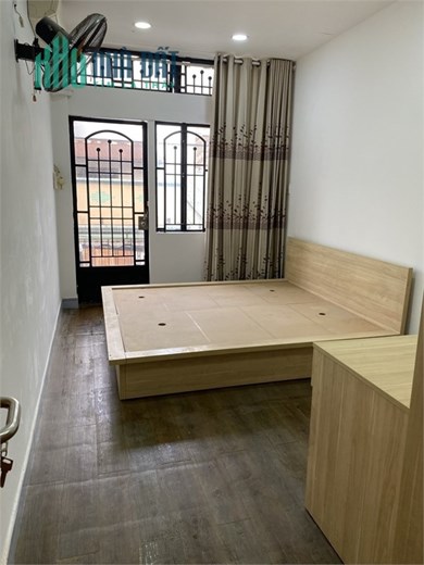 BÌNH THẠNH SÁT QUẬN 1 - 3 TẦNG BTCT - 32m2 CÔNG NHẬN - 15m RA MẶT TIỀN - Giá chỉ 3 tỷ x