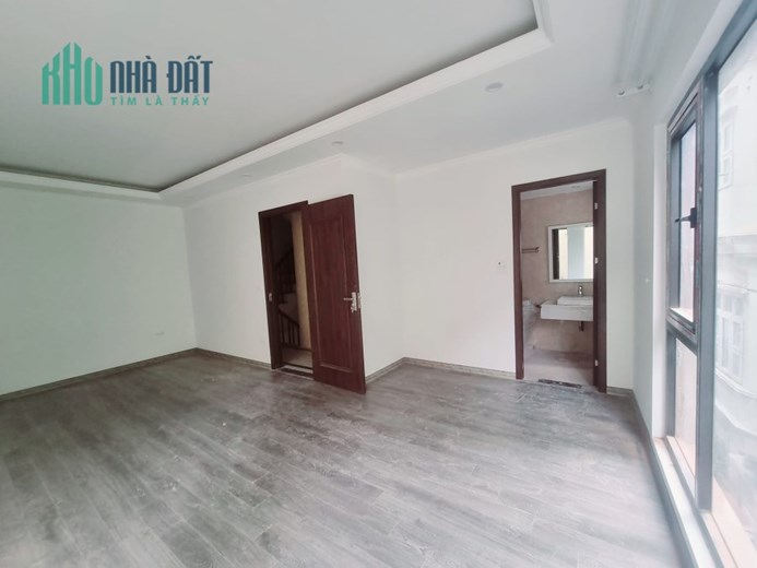 BÁN NHÀ LÁNG HẠ NHÀ ĐẸP LÔ GÓC 20M RA Ô TÔ NGÕ BA GÁC 42M 5TY1